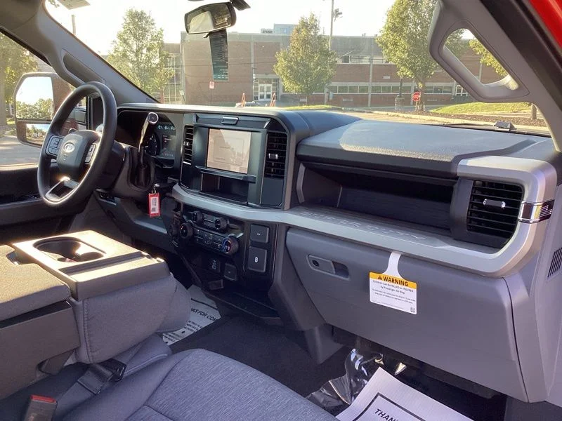 2026 Ford F-350 Super Duty XL - Photo 13