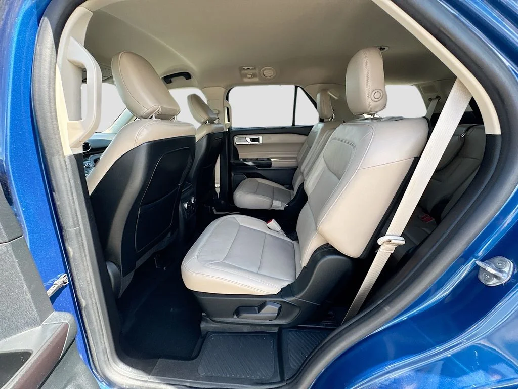 Used 2020 Blue Ford Limited image 27
