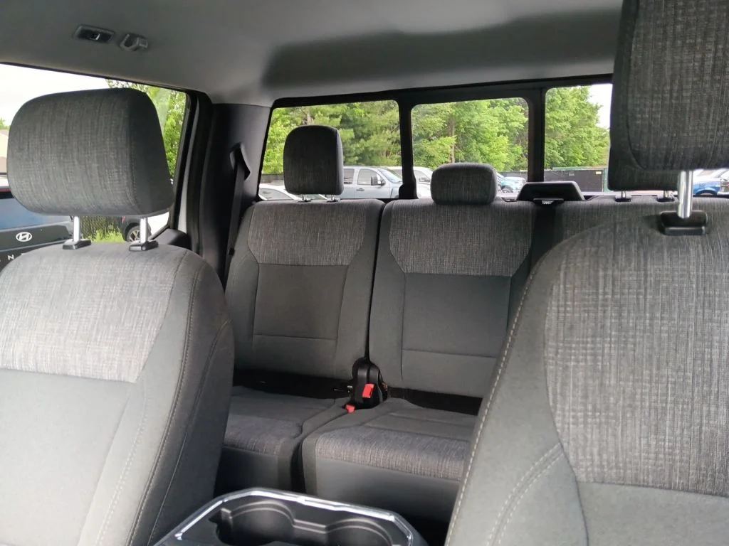 Used 2024 Oxford White Ford XLT image 26