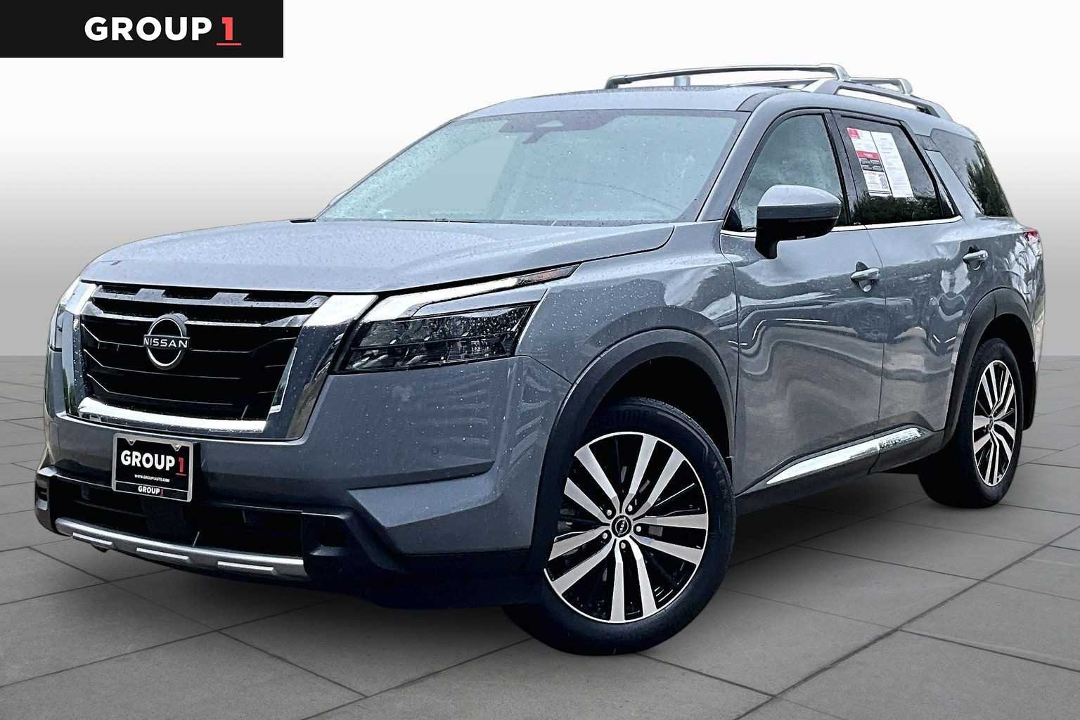 Used 2025 Boulder Gray Pearl Nissan Platinum image 1