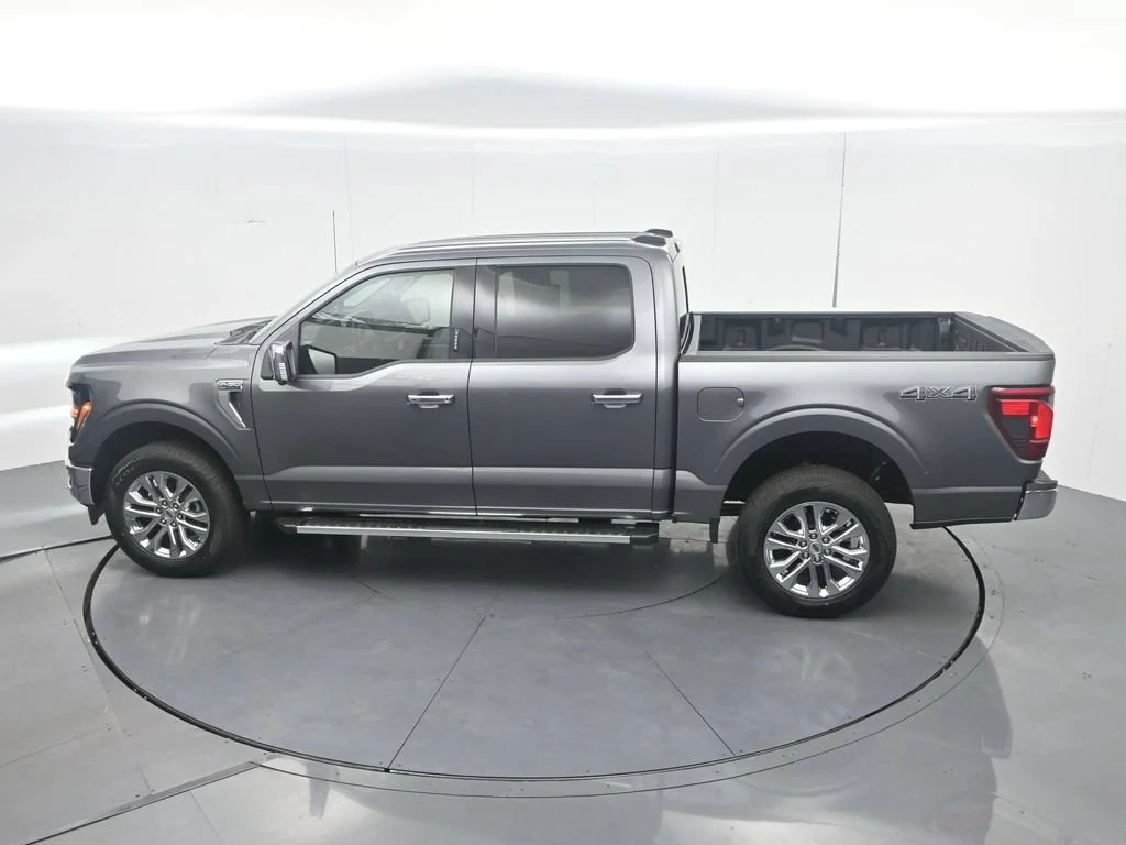 New 2026 Carbonized Gray Metallic Ford XLT image 45