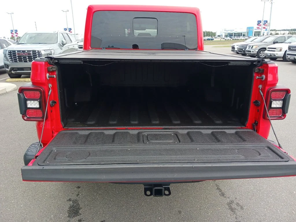 Used 2020 Red Jeep Rubicon image 13