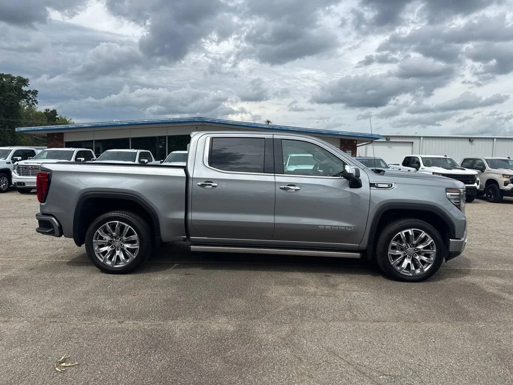 Used 2025 Sterling Metallic GMC Denali image 6
