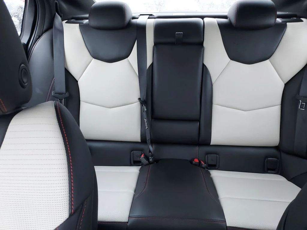 Used 2022 White Cadillac Sport image 13