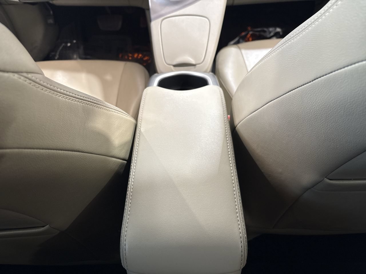 Used 2015 Pearl Toyota Four image 21