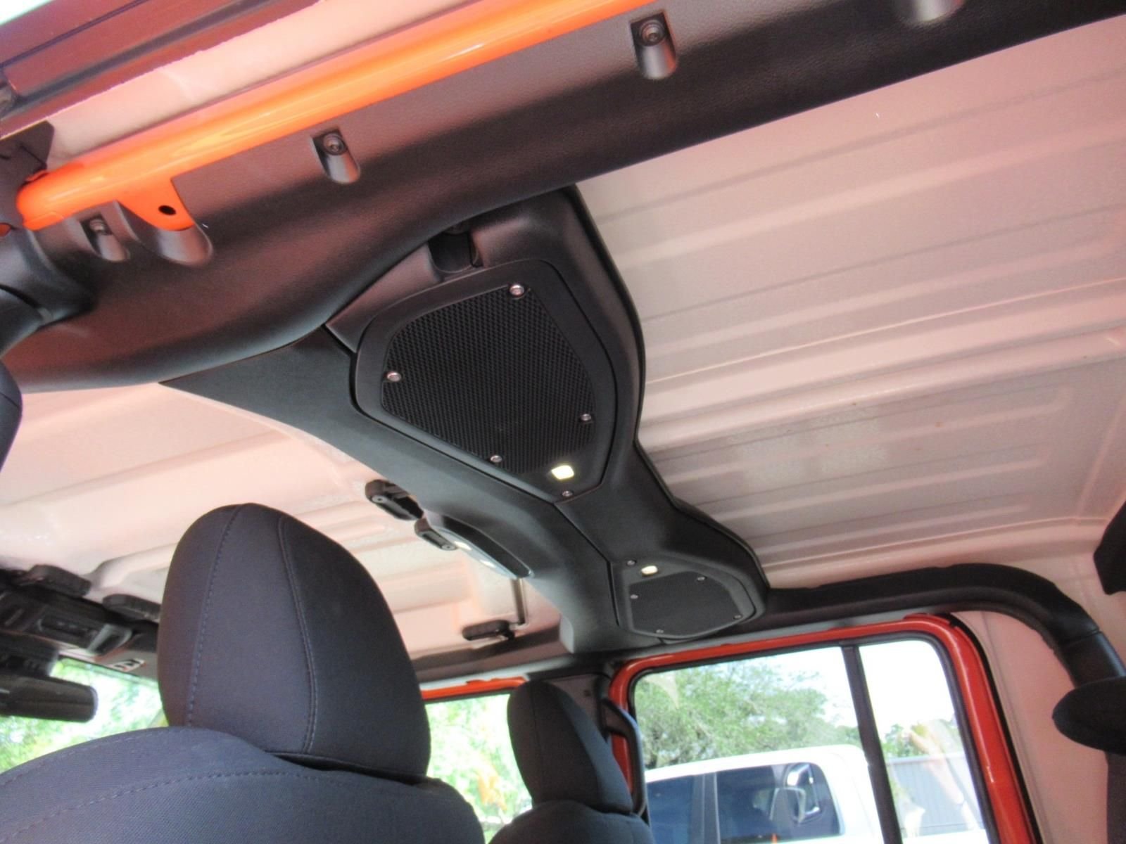Used 2025  Jeep Mojave image 19