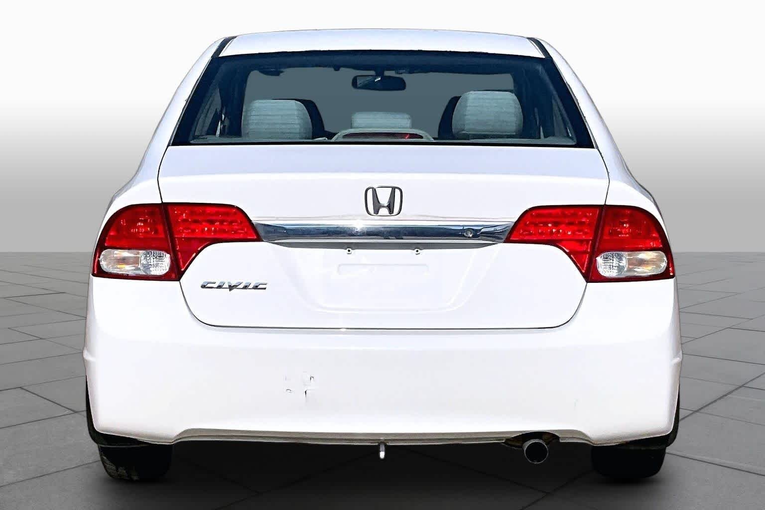 Used 2011 Taffeta White Honda LX image 4