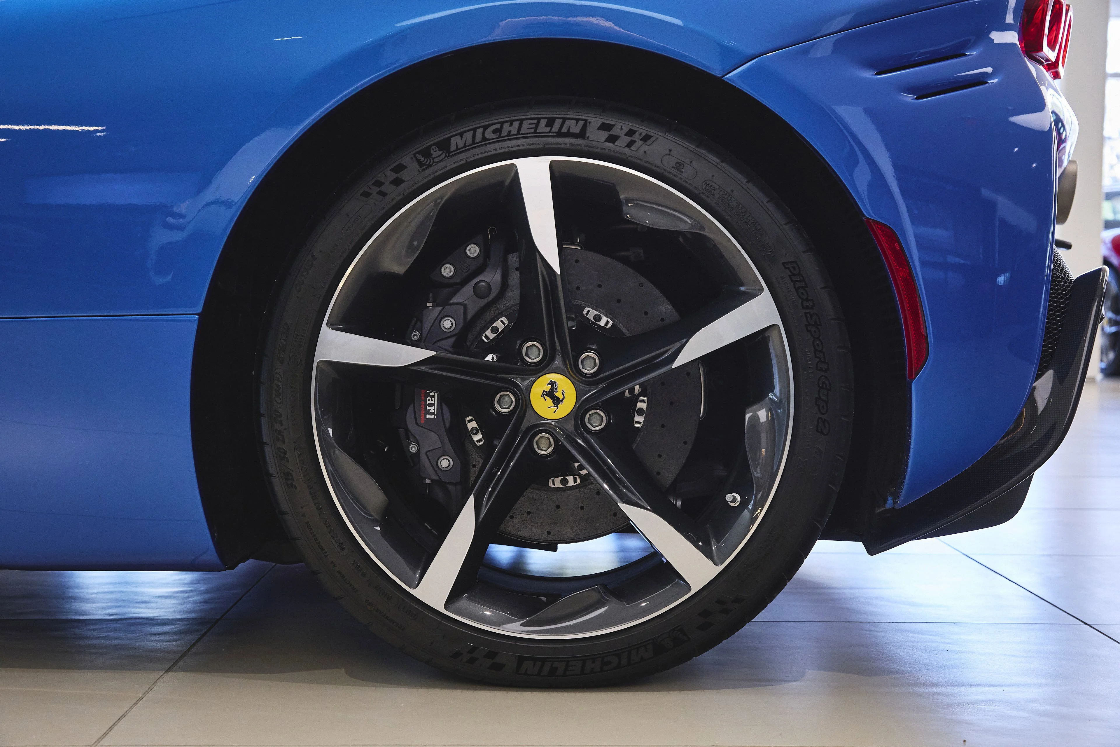 2023 Ferrari SF90 Base - Photo 12