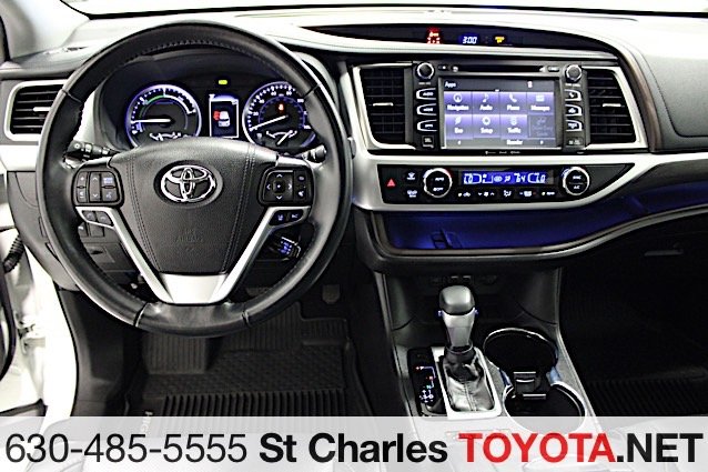 Certified Used 2019 White Toyota Limited image 12