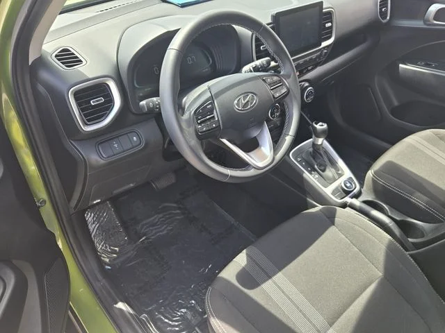 Used 2024 Green Hyundai SEL image 11