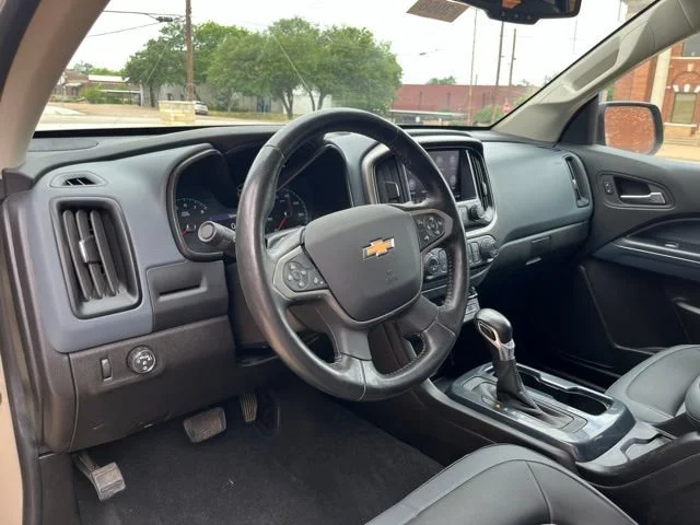 Used 2022 Sand Dune Metallic Chevrolet Z71 image 16