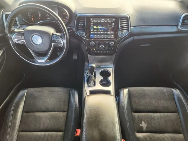 Used 2021 White Jeep Laredo X image 13
