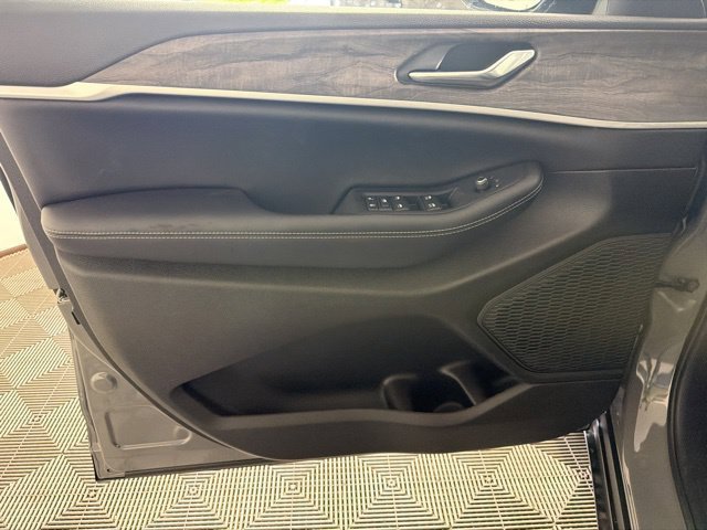 New 2027 Gray Jeep Altitude image 14