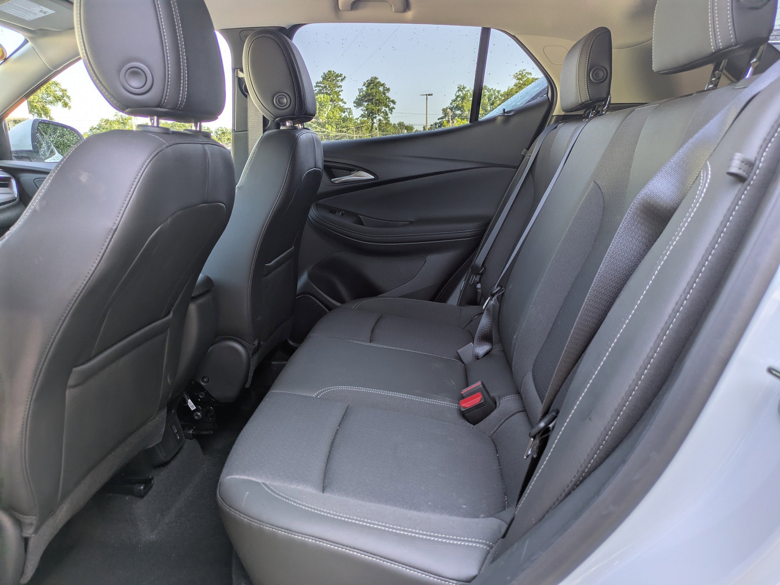 Used 2024 Summit White Buick Preferred image 14