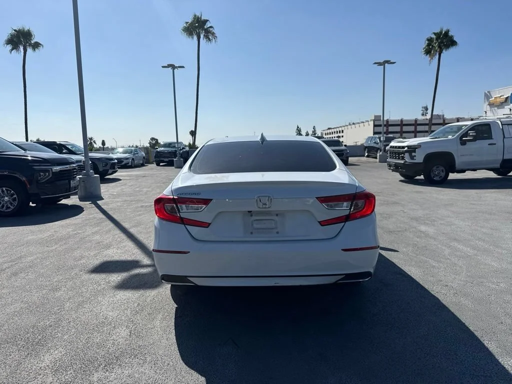 Used 2021  Honda LX image 6