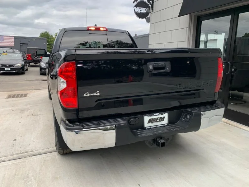 Used 2021 Black Toyota SR5 Pickup 4D 6 1/2 ft image 17