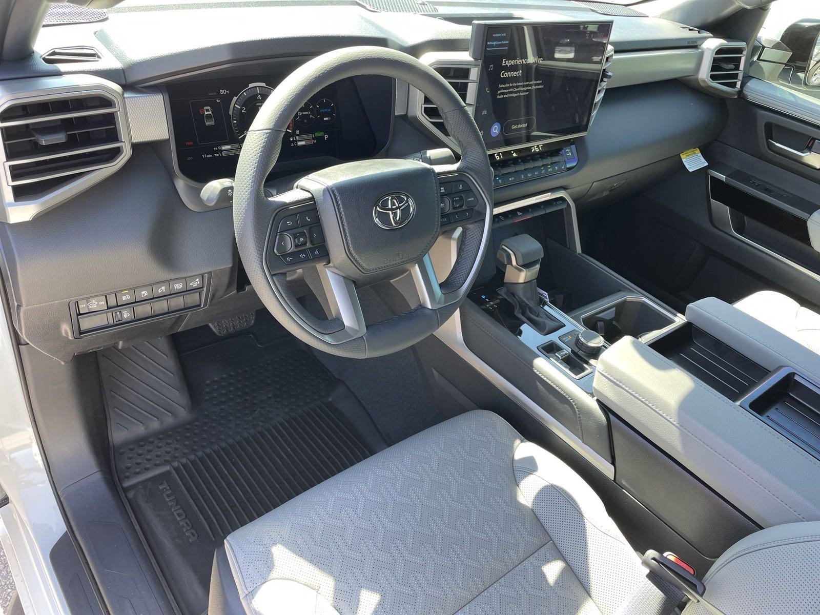 2025 Toyota Tundra Limited - Photo 10