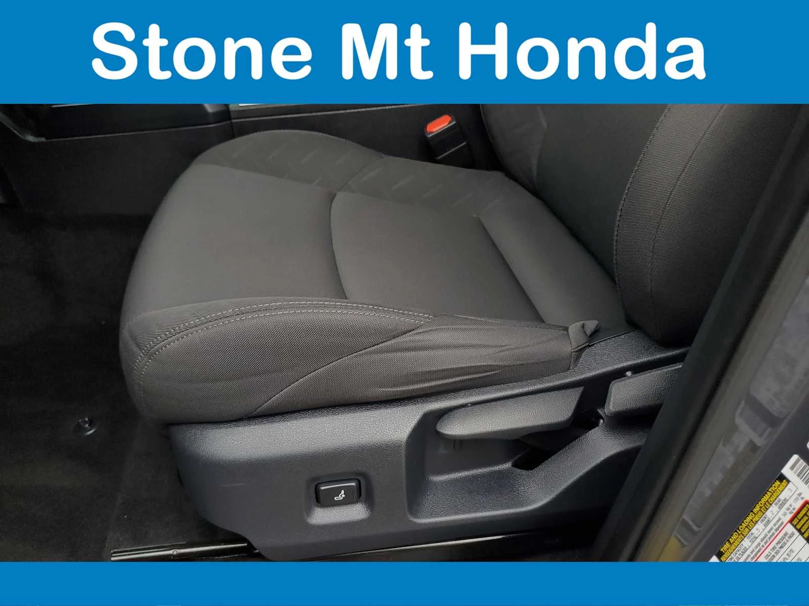 Used 2025 Underground Toyota SR5 image 18