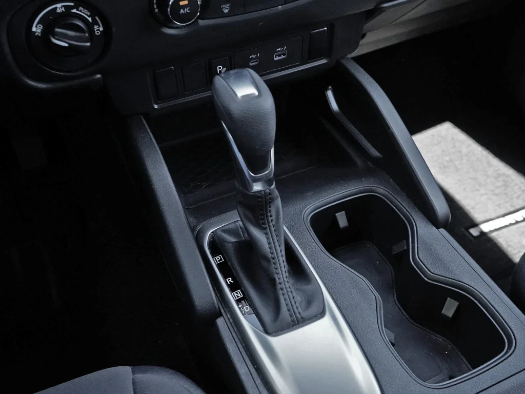 Used 2024 Glacier White Nissan S image 19