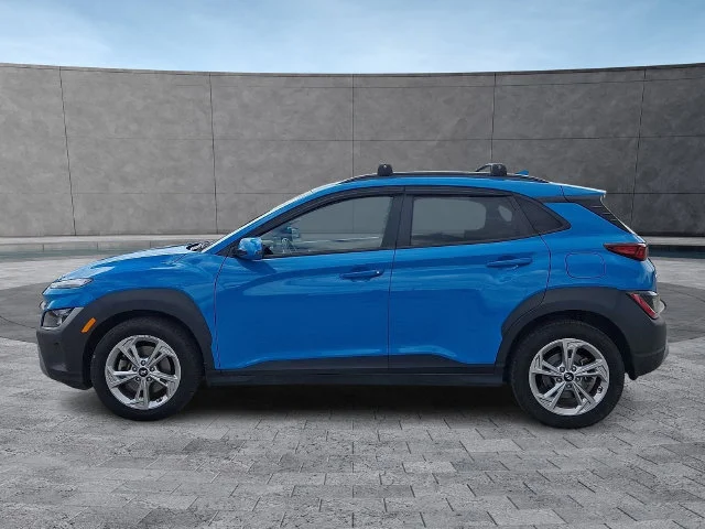 Used 2023 Green Hyundai SEL image 6