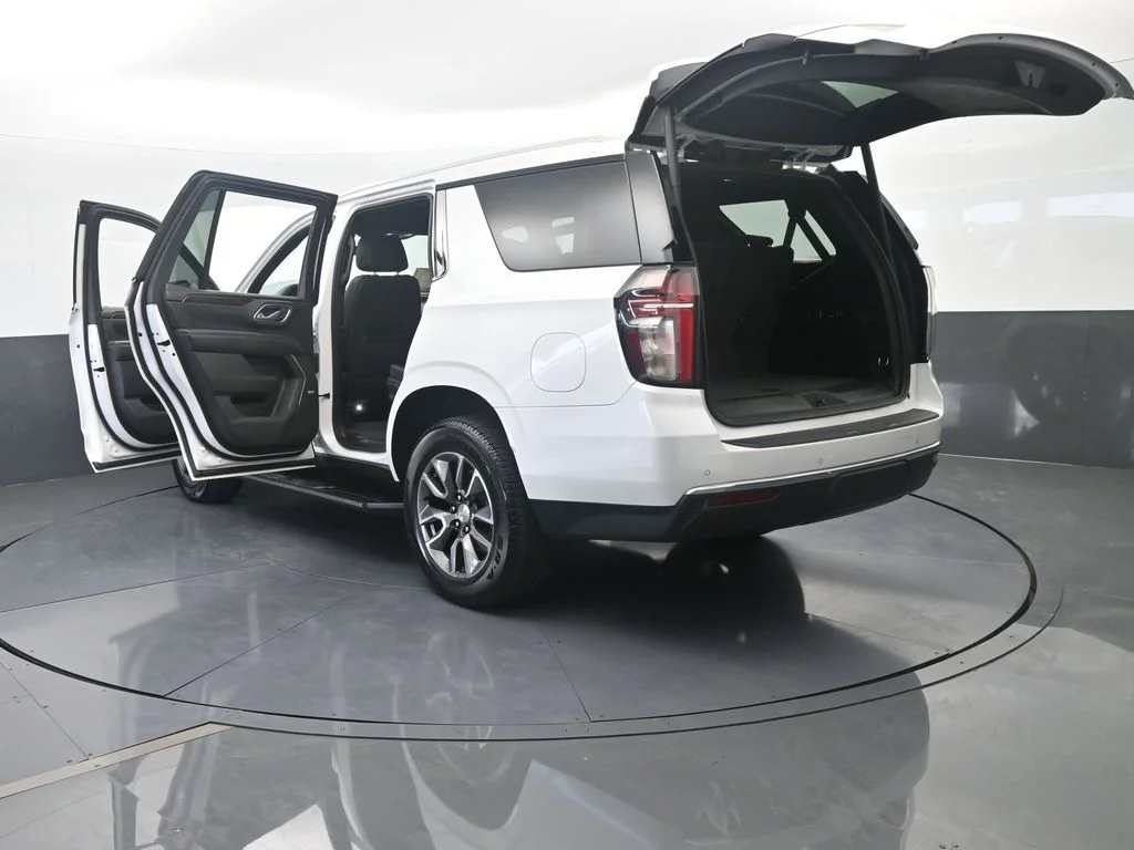 Used 2022 Iridescent Pearl Tricoat Chevrolet LT image 86