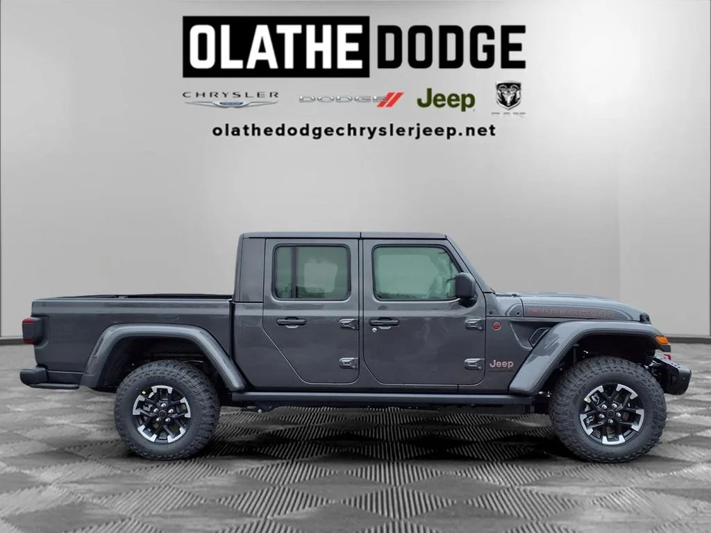 New 2026 Granite Crystal Metallic Clear-Coat Exterior Paint Jeep Shadow Ops image 29