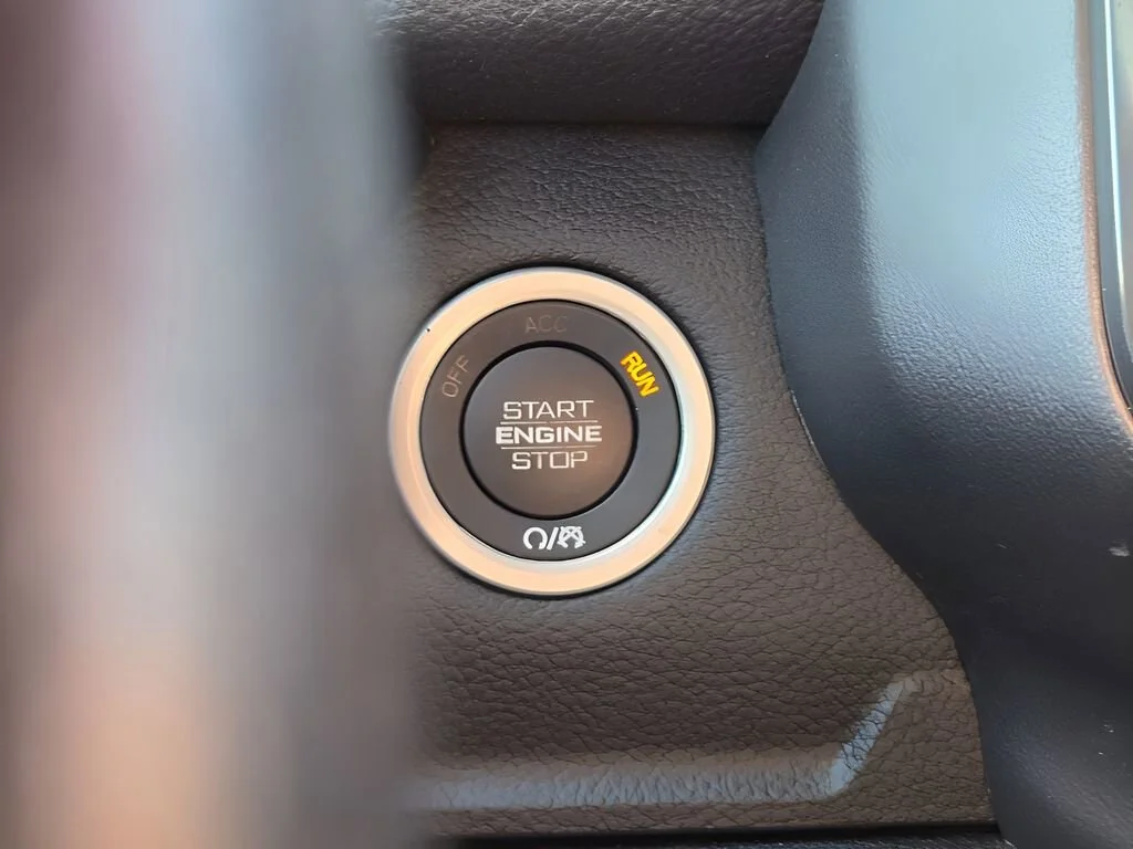 Used 2020  Ram Rebel image 21