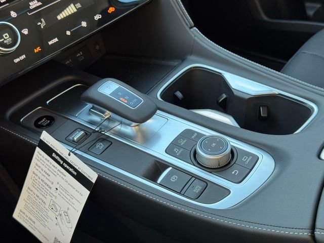 New 2026 RADIANT WHITE INFINITI Luxe FWD image 36