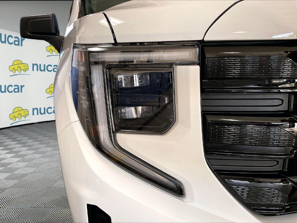 Used 2024 White GMC Elevation image 33