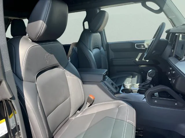 New 2026 Shadow Black Ford Outer Banks® image 40
