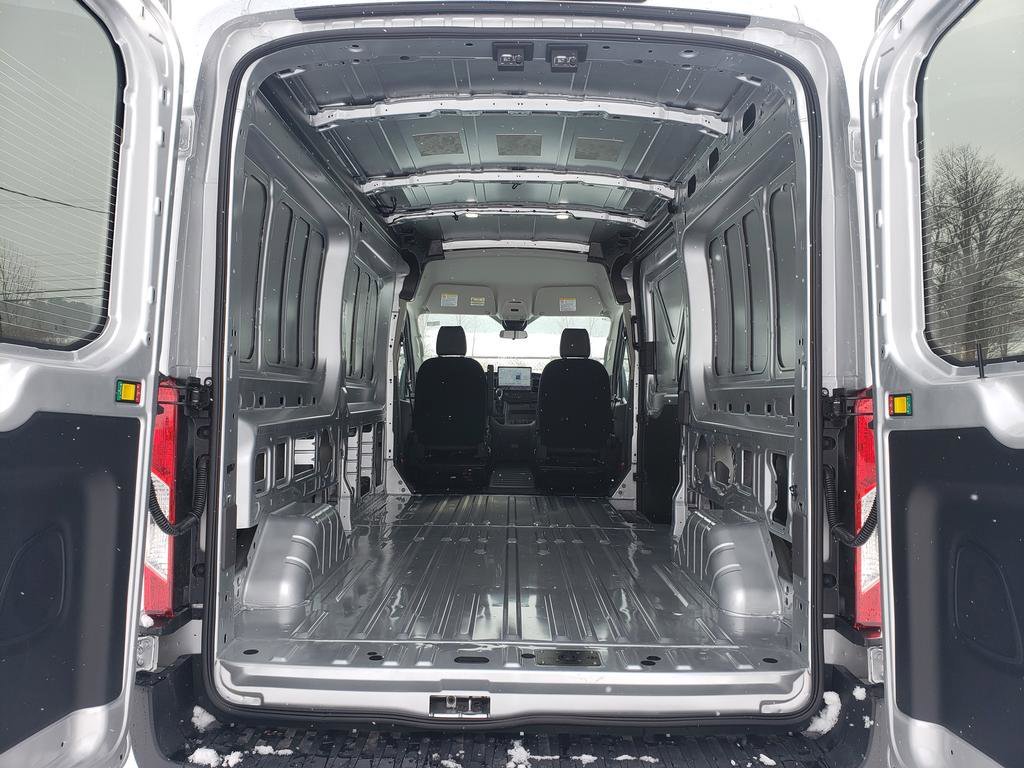 New 2026 Ingot Silver Metallic Ford Cargo Van image 5
