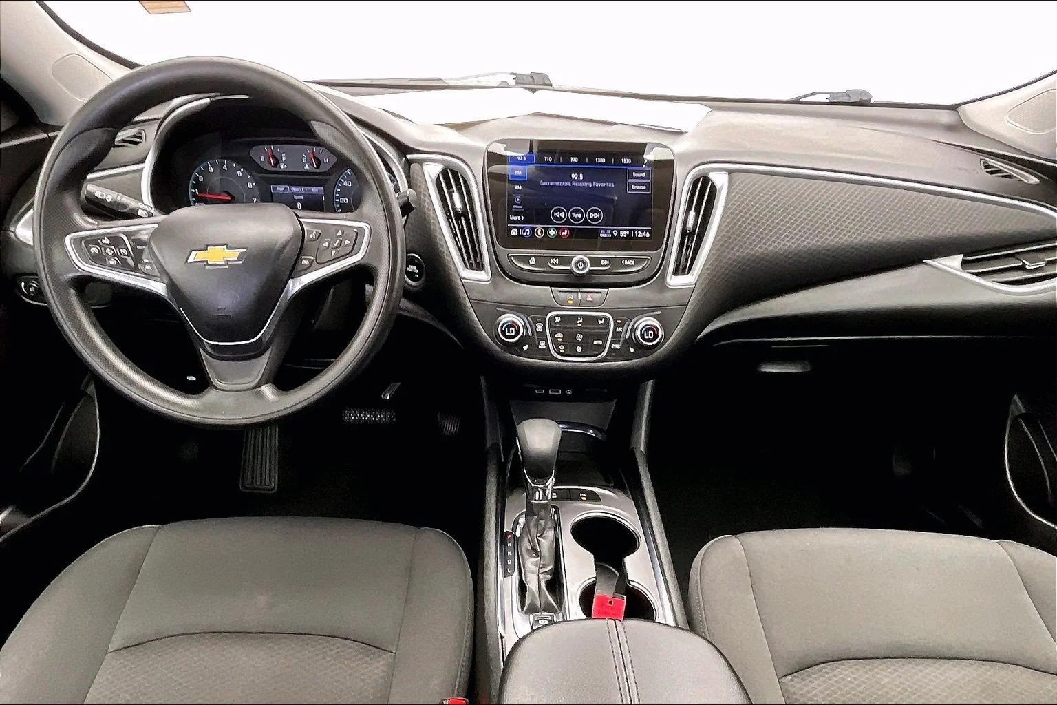 Used 2025 Summit White Chevrolet LT image 15