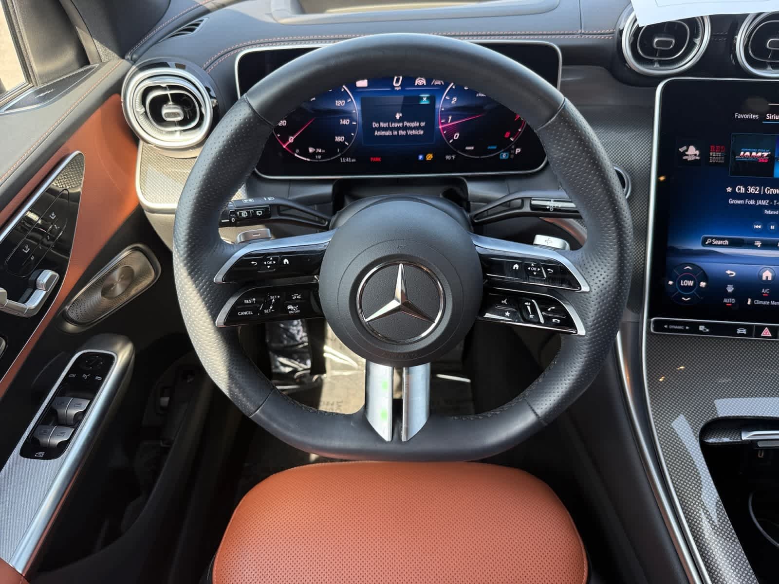Certified Used 2025 Obsidian Black Metallic Mercedes-Benz GLC 300 image 14