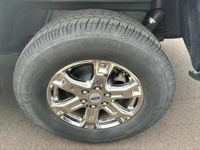 Used 2022 Oxford White Ford XLT image 14