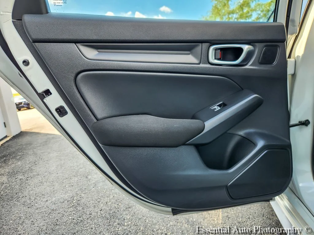 Used 2022  Honda Sport image 16