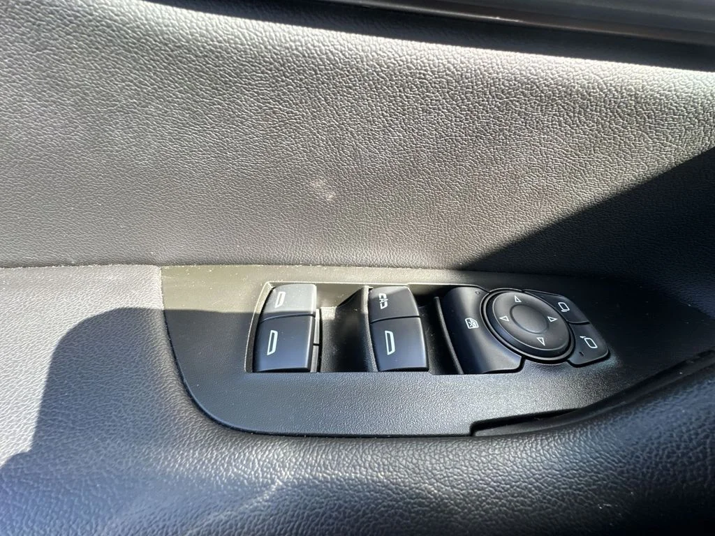Used 2021 Red Chevrolet LT image 13