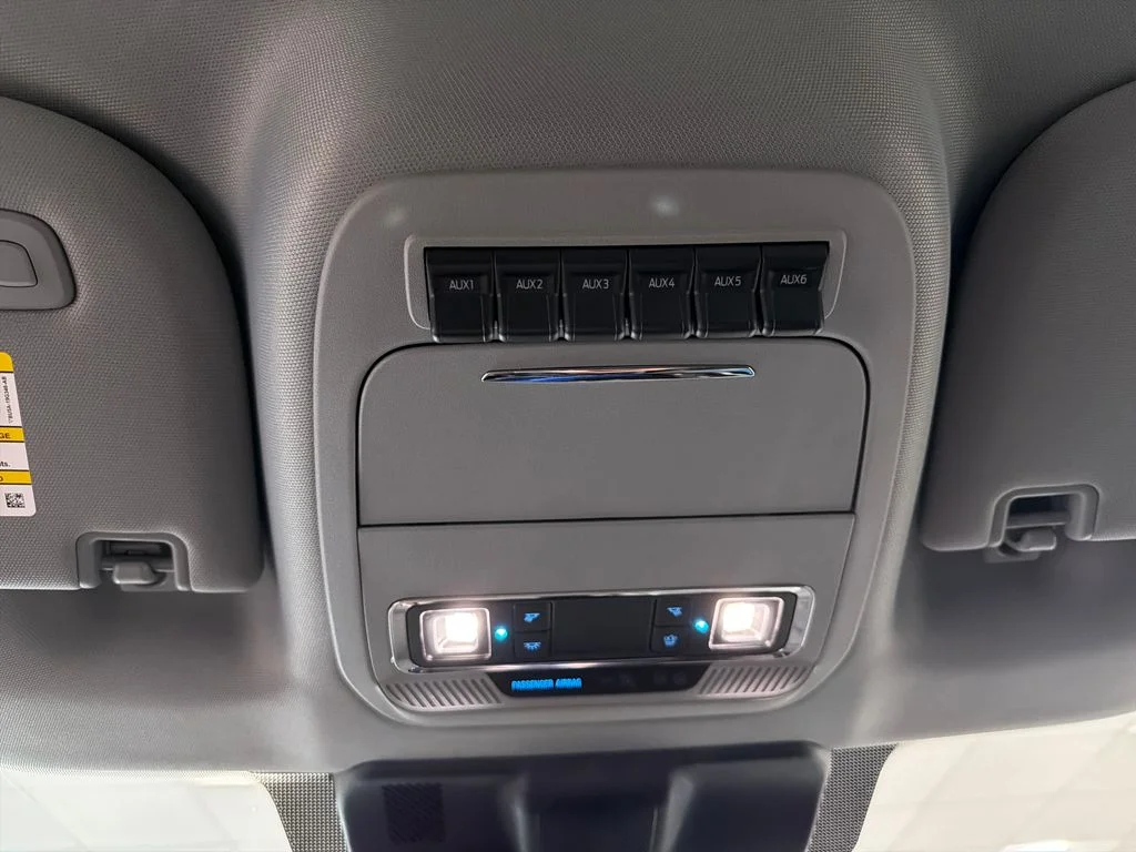 New 2026 Star White Metallic Tri-Coat Ford F-350® Lariat® image 15