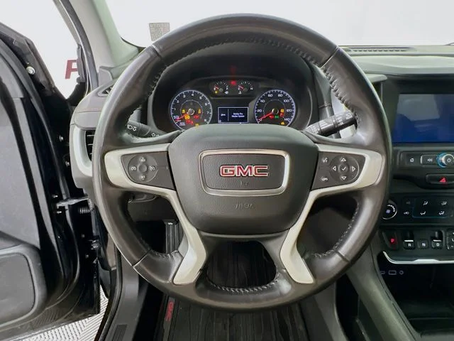 Used 2018 Black GMC SLE image 12