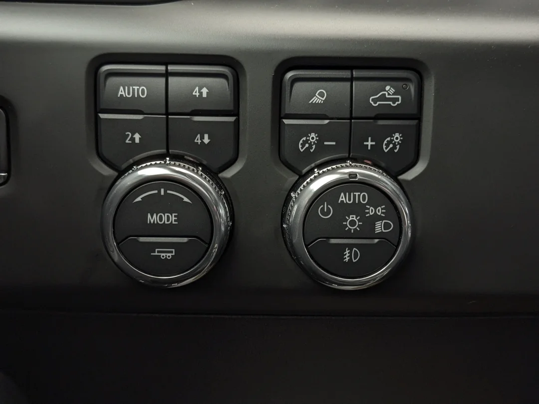 Certified Used 2025 Grey GMC AT4 - - 4WD - 2Lift - X31 Pkg - AT4 Premium Pkg & More! image 23