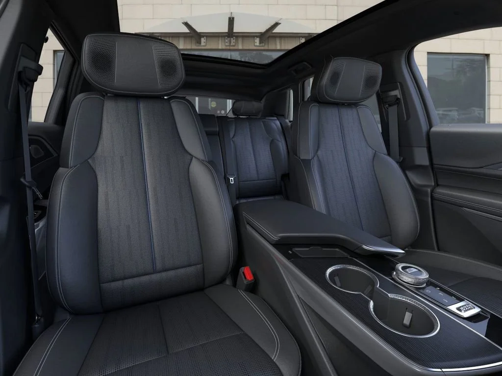2026 Cadillac LYRIQ V - Photo 16
