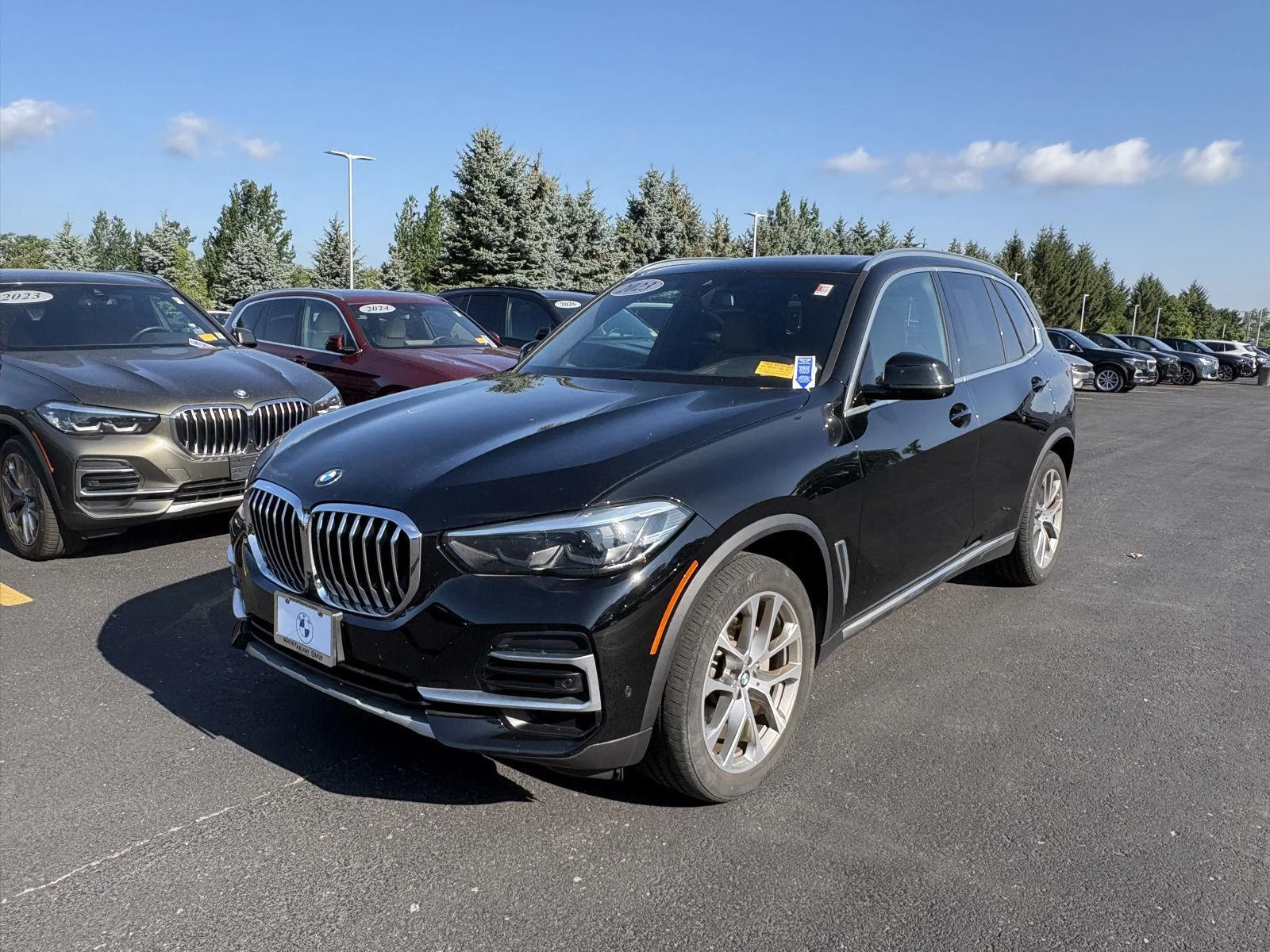 Used 2023 Jet Black BMW xDrive40i image 3