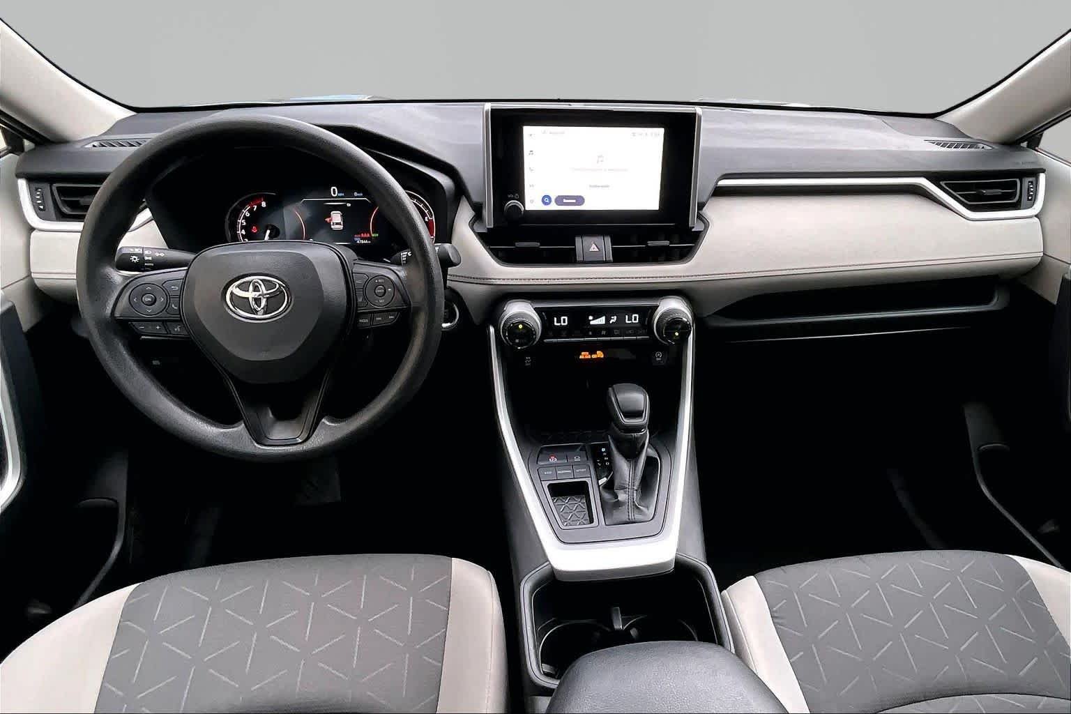 Used 2025 Silver Sky Metallic Toyota XLE image 16