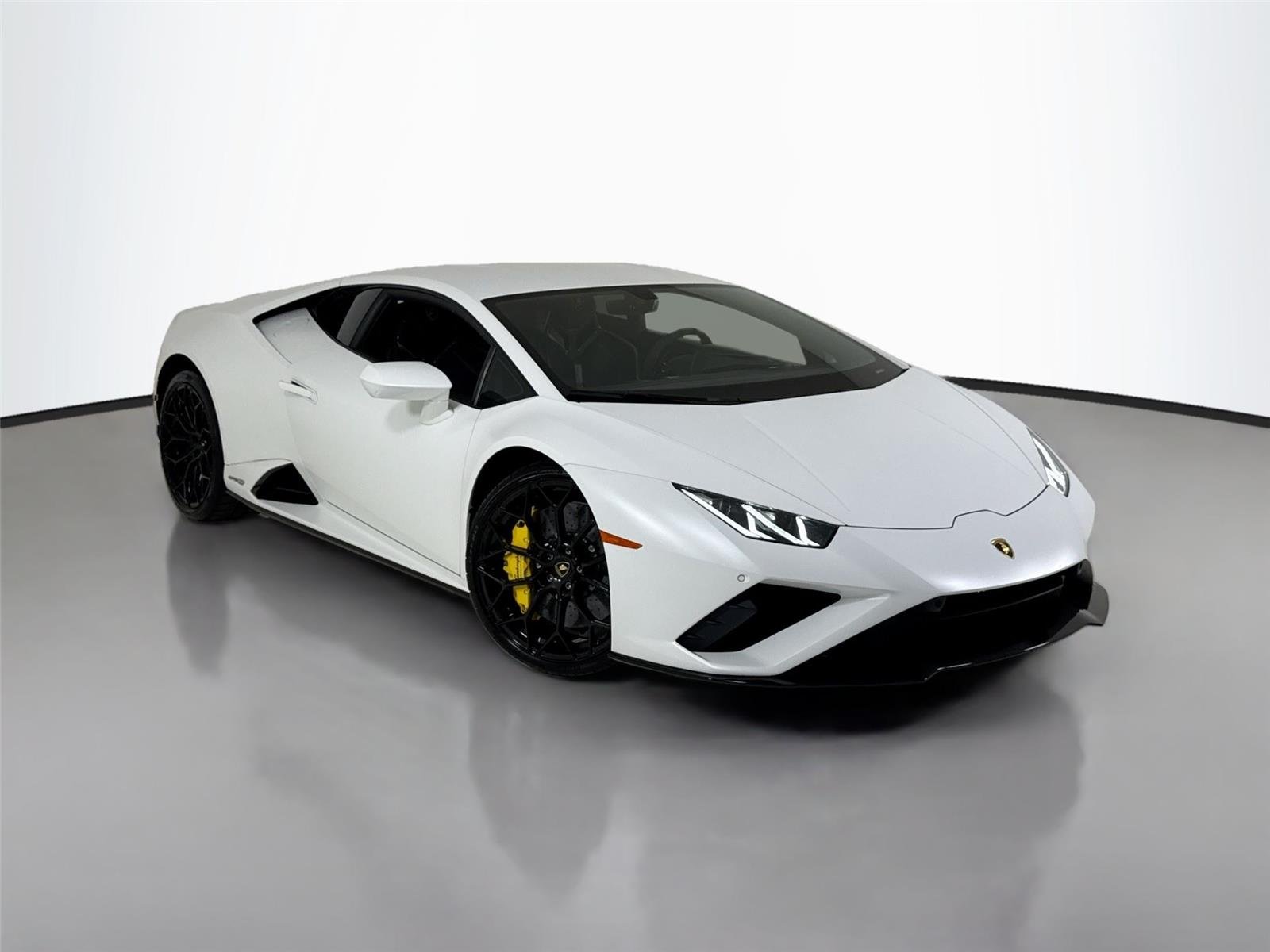 Used 2022 Bianco Canopus Lamborghini  image 42
