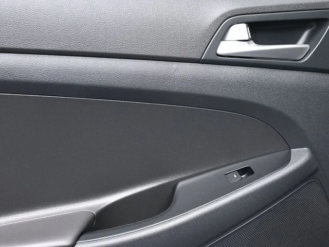 Used 2021 Gray Hyundai Value image 14