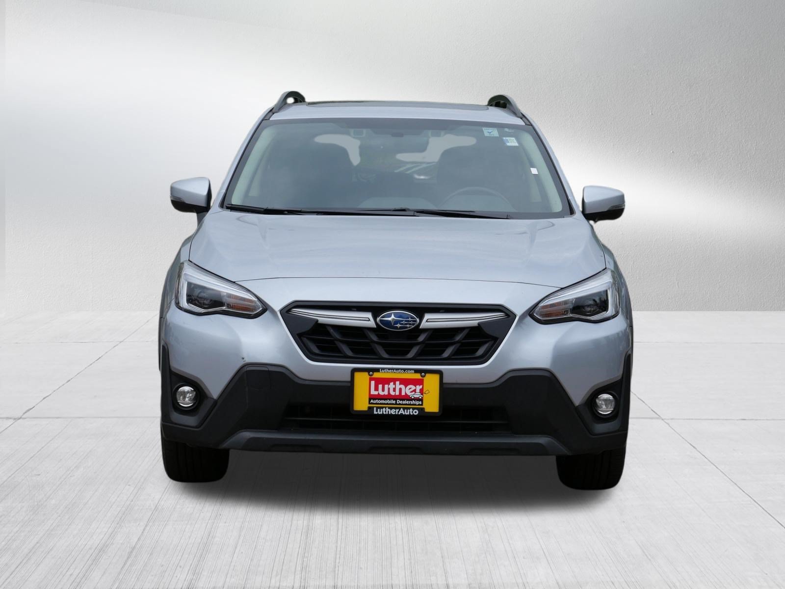 Used 2023 Ice Silver Metallic Subaru Limited image 2