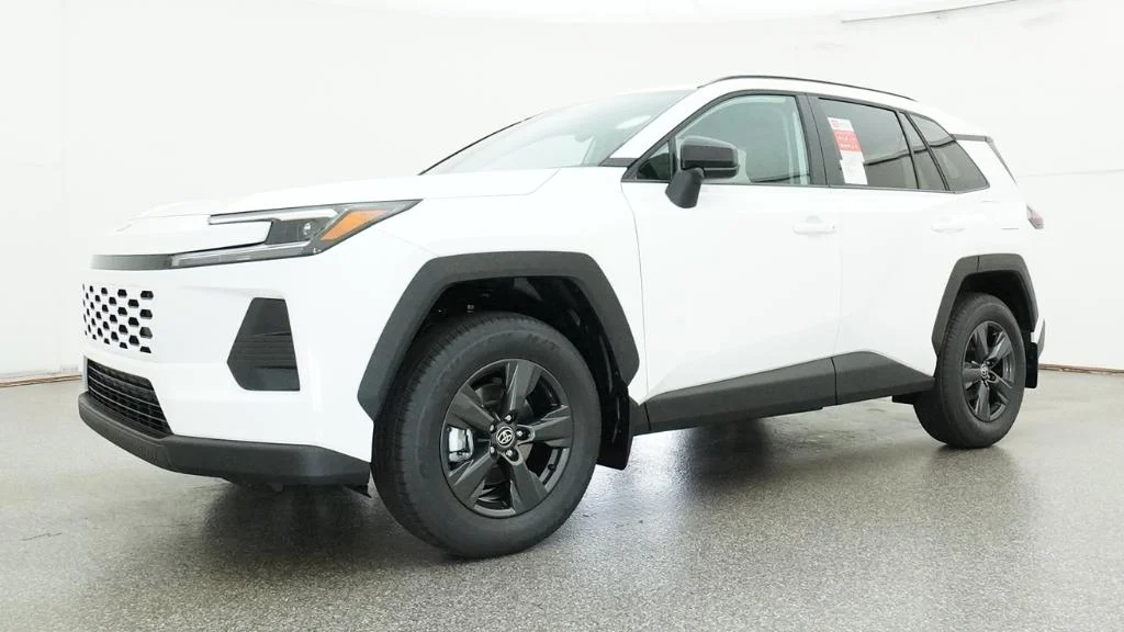 New 2026 Ice Cap Toyota LE image 27