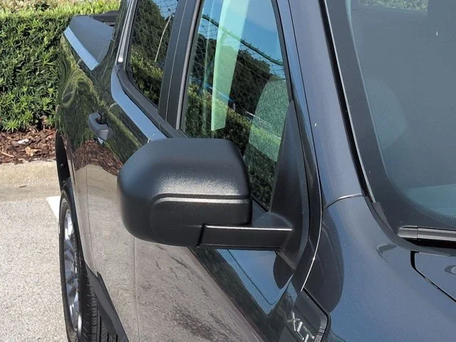 New 2026 Carbonized Gray Metallic Ford XLT image 12