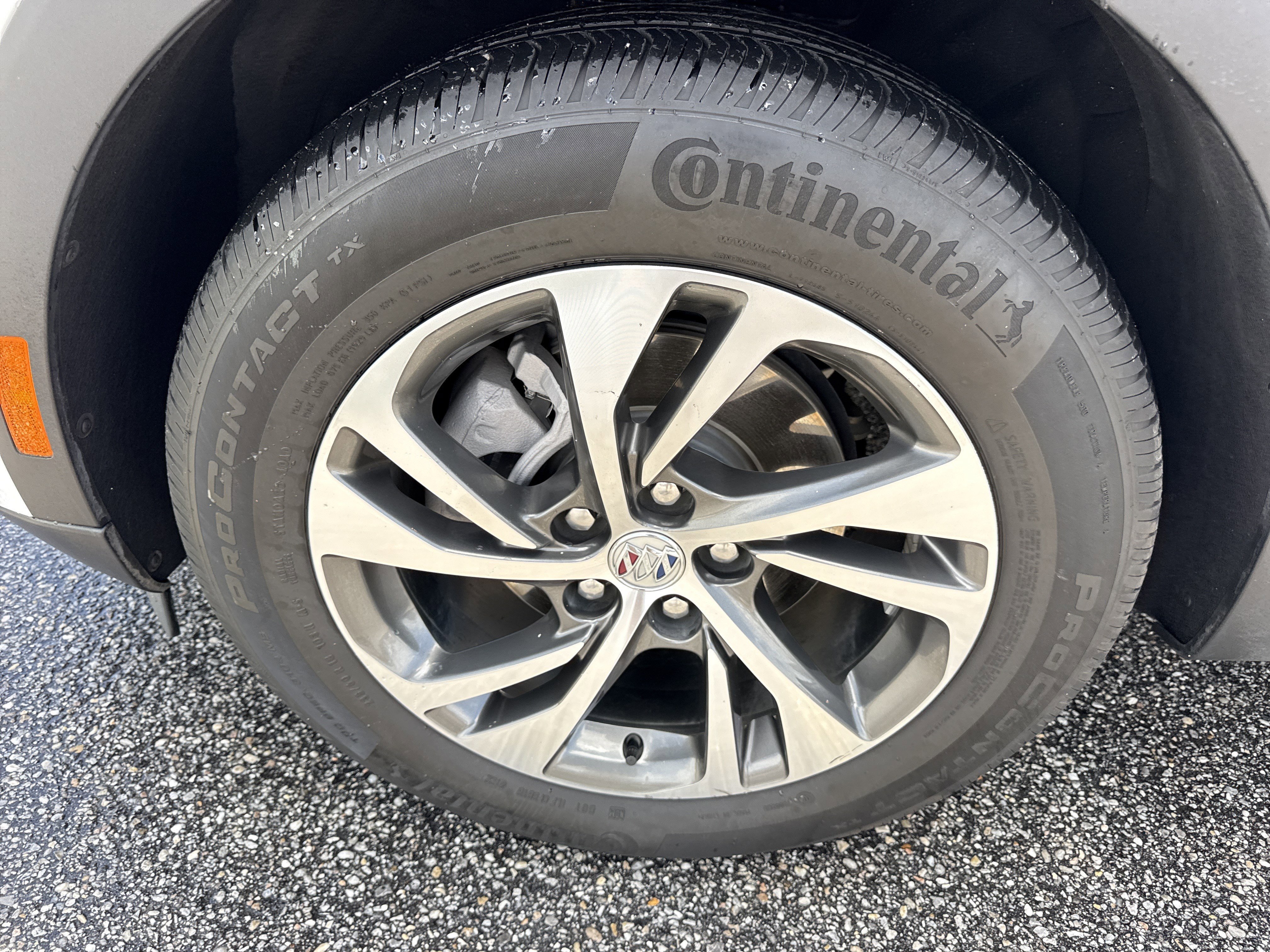 2023 Buick Envision Essence - Photo 10