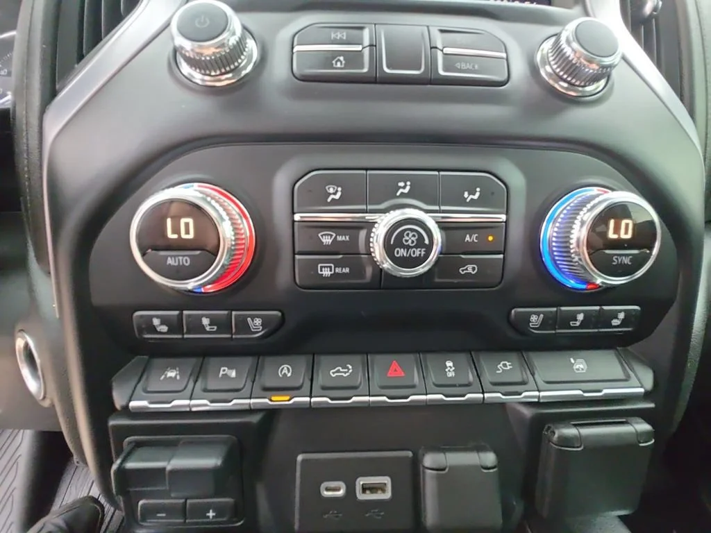 Used 2019 PACIFIC BLUE METALLIC GMC SLT image 17
