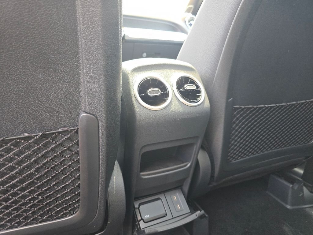 New 2026 Mountain Grey Metallic Mercedes-Benz GLB 250 image 26